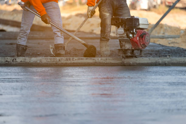 Best Concrete Sidewalk Installation in Maplewood, WA